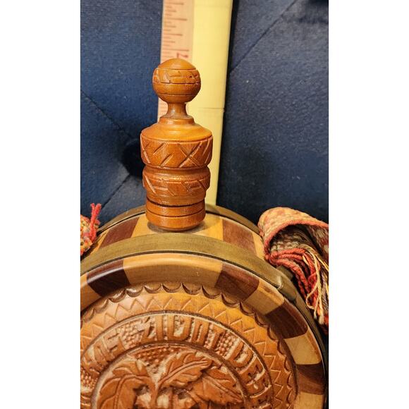 Vtg Macedonian Wooden Flask Canteen Hand Carved Folk Art Souvenir Bottle w Strap - Picture 7 of 8